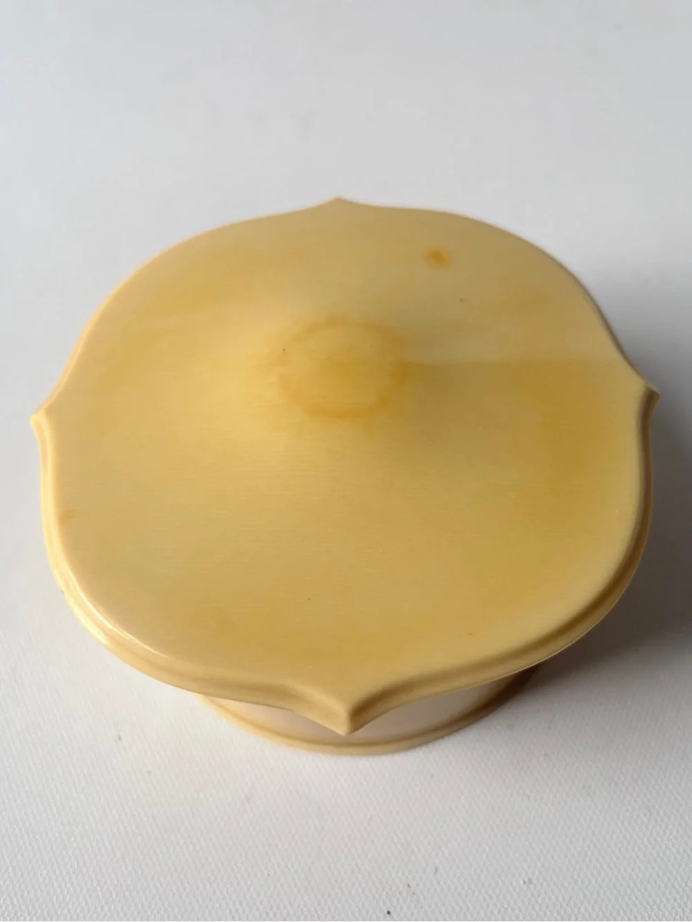 Vintage Scalloped Lid Vanity Celluloid Powder Box Jar 1920's